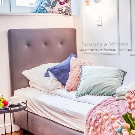 Summerwinter - Luxury Pure Old Town Trees View Apartment, 2 Bedrooms