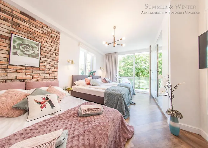 Family Luxury Pure Old Town 1-8, 2 Sypialnie I Salon, 60m2, Summerwinter Brand Apartment